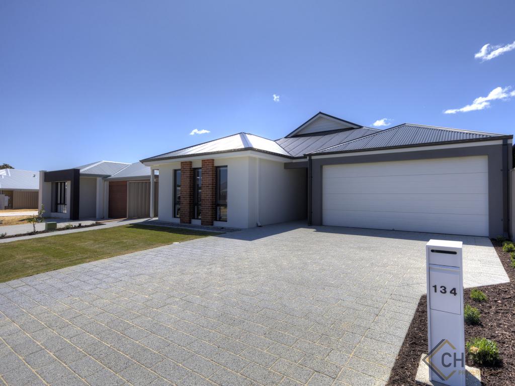 134 Crimson Bvd, Forrestfield, WA 6058