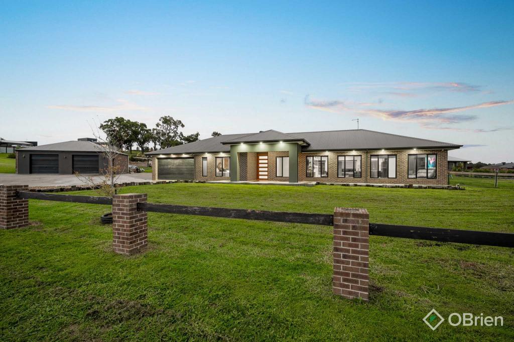 30 Shinners Cl, Bunyip, VIC 3815