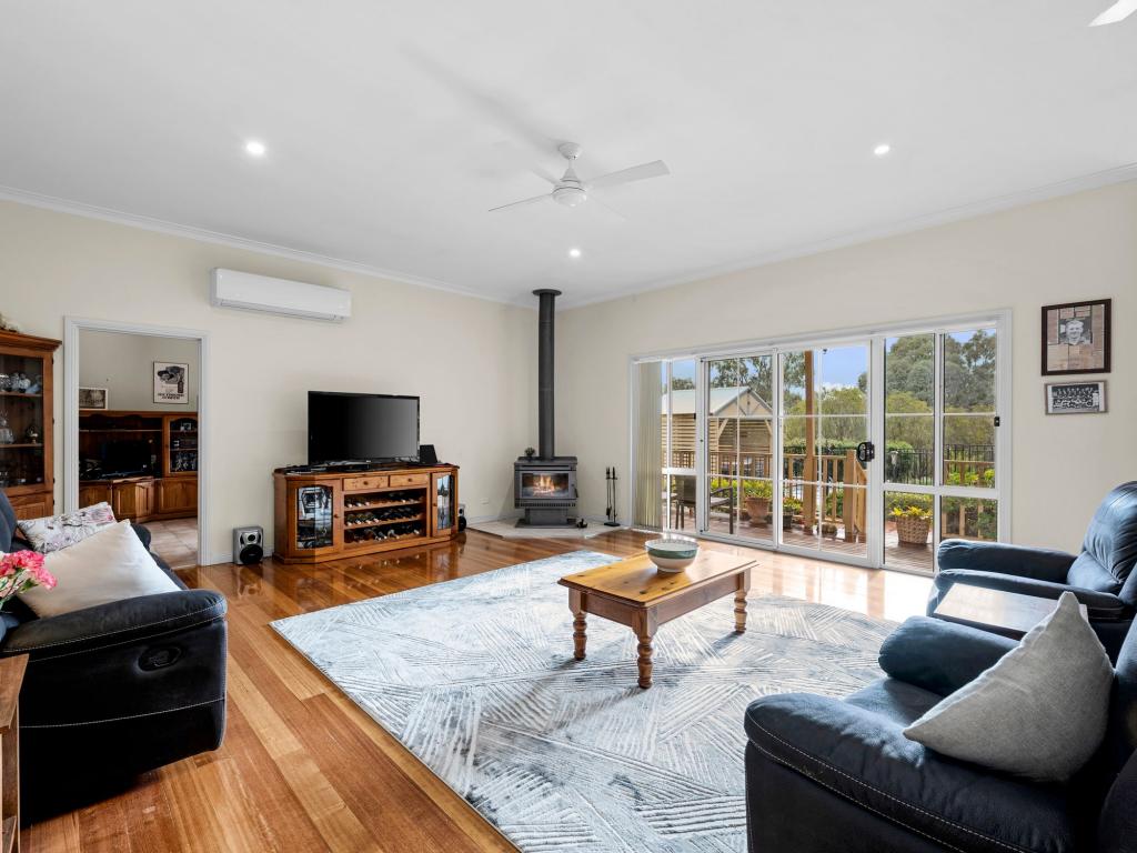 415 Howes Creek Rd, Mansfield, VIC 3722