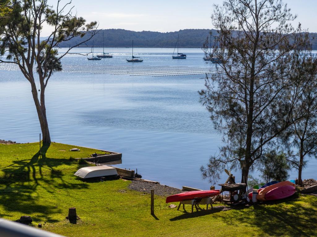 2106 MANILLA CRES, NORTH ARM COVE, NSW 2324