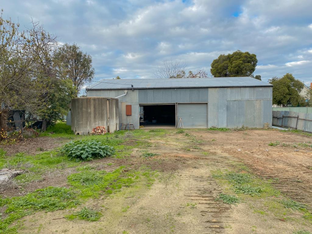 14 Whiter St, Murrabit, VIC 3579