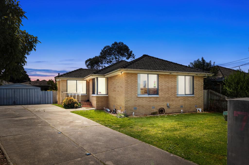 7 Canberra Gr, Lalor, VIC 3075