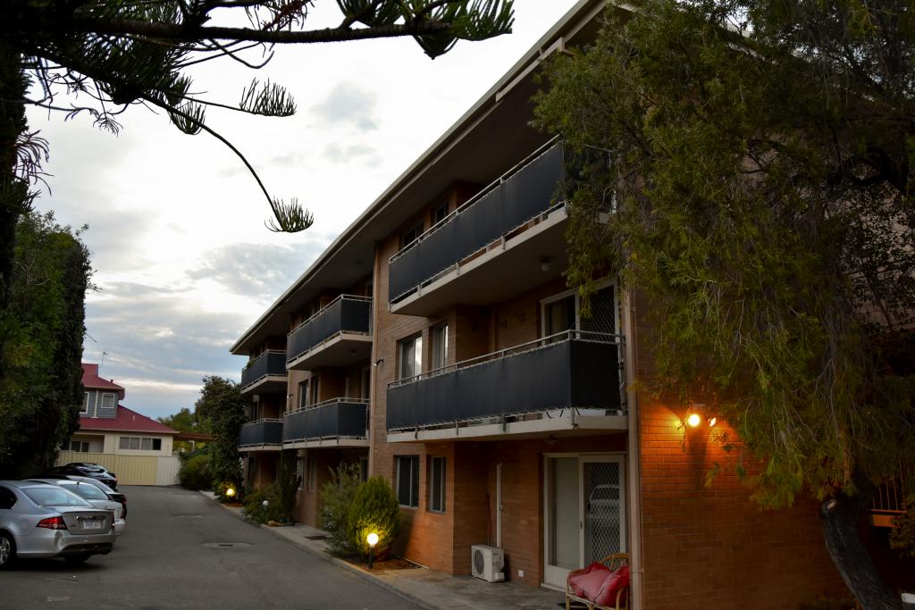 16/24-26 Baldwin St, Como, WA 6152