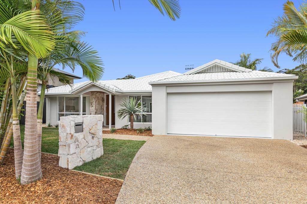 6 Hazelwood Ct, Noosaville, QLD 4566