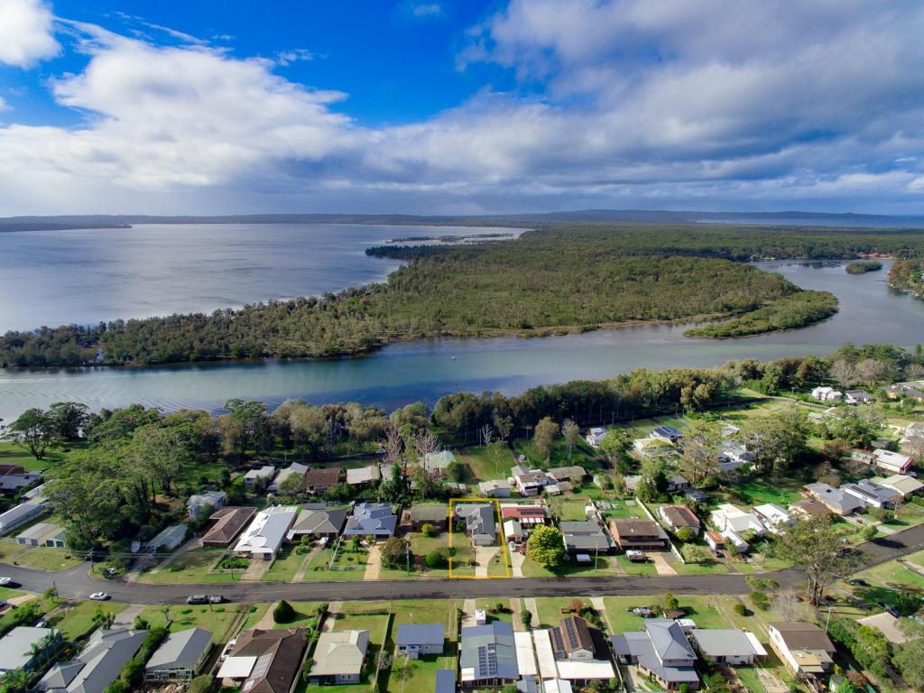 88 RIVER RD, SUSSEX INLET, NSW 2540