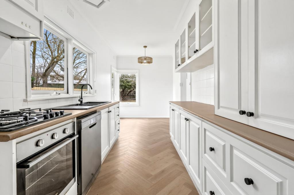15 College Ct, Newtown, VIC 3220