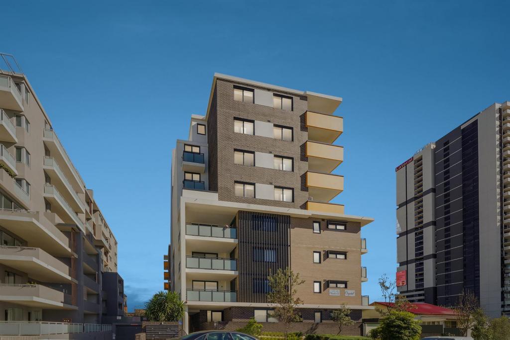 26/33 CHARLES ST, LIVERPOOL, NSW 2170