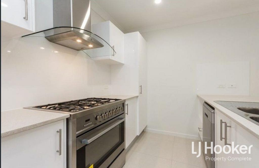 45 Greenstone St, Yarrabilba, QLD 4207