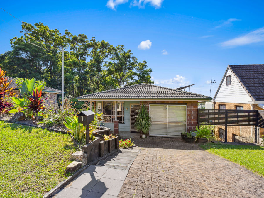 1 Hives Cl, North Boambee Valley, NSW 2450