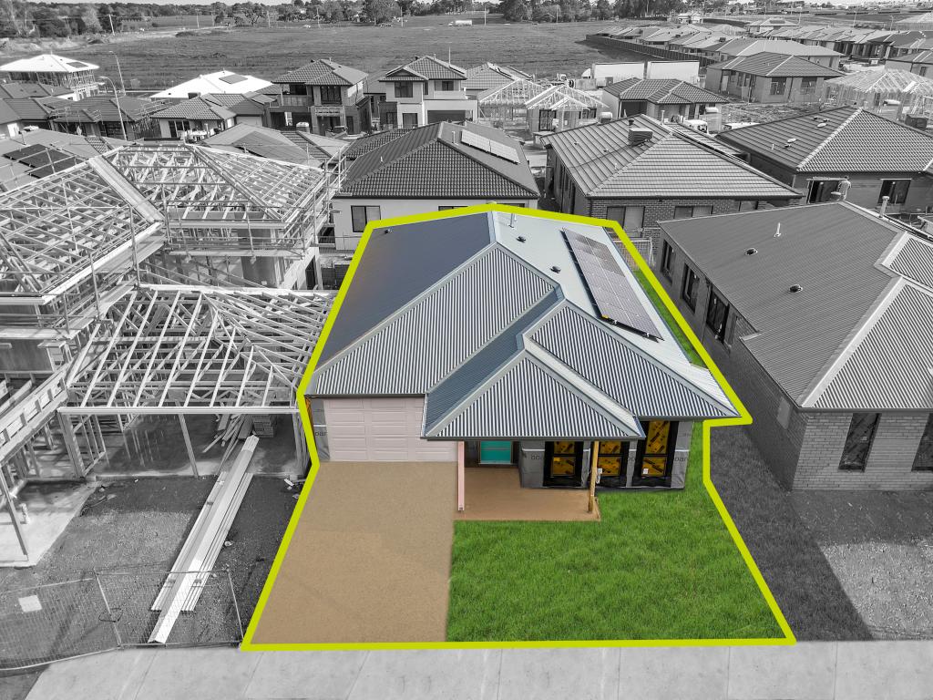 12 Poppy Sage Way, Clyde, VIC 3978