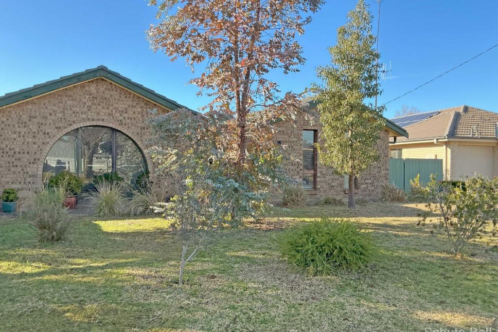 109 Commodore Cres, Narromine, NSW 2821