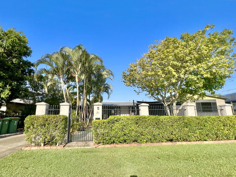 27 Bates Dr, Birkdale, QLD 4159