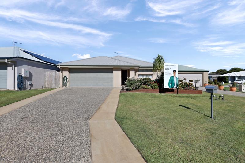 4 WARILLA VIEW, BLACKS BEACH, QLD 4740