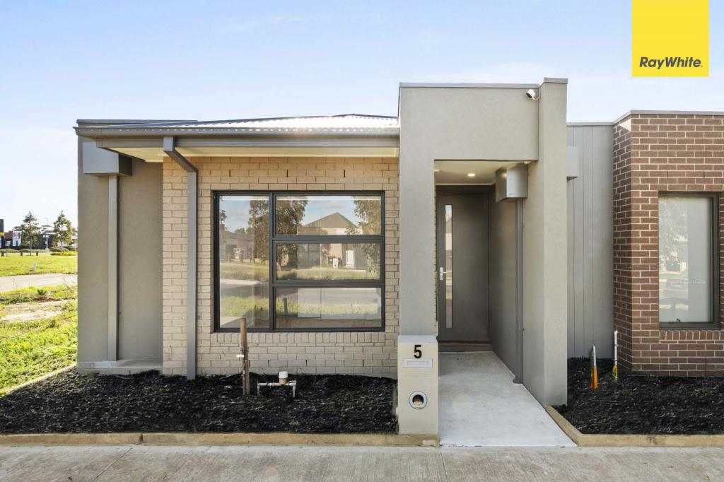 5 Kingdom Bvd, Weir Views, VIC 3338