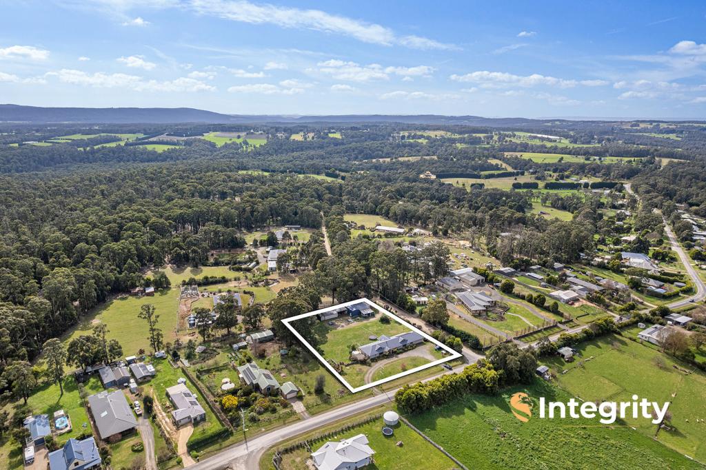 364 National Park Rd, Kinglake West, VIC 3757