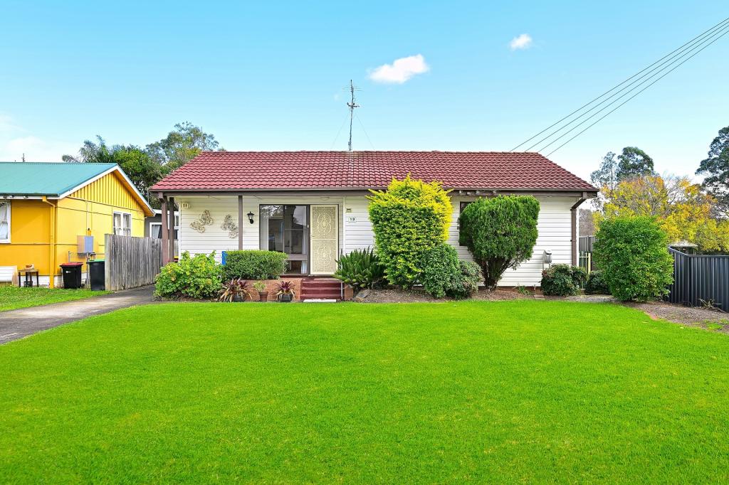 19 Leonard St, Blacktown, NSW 2148