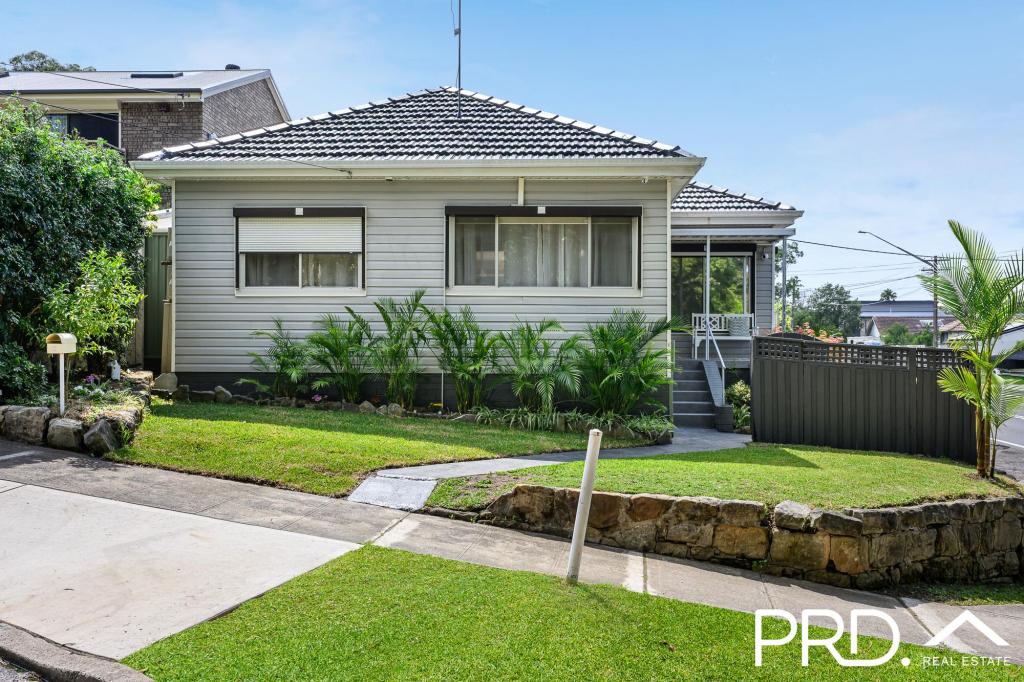 2 Cook Cres, East Hills, NSW 2213