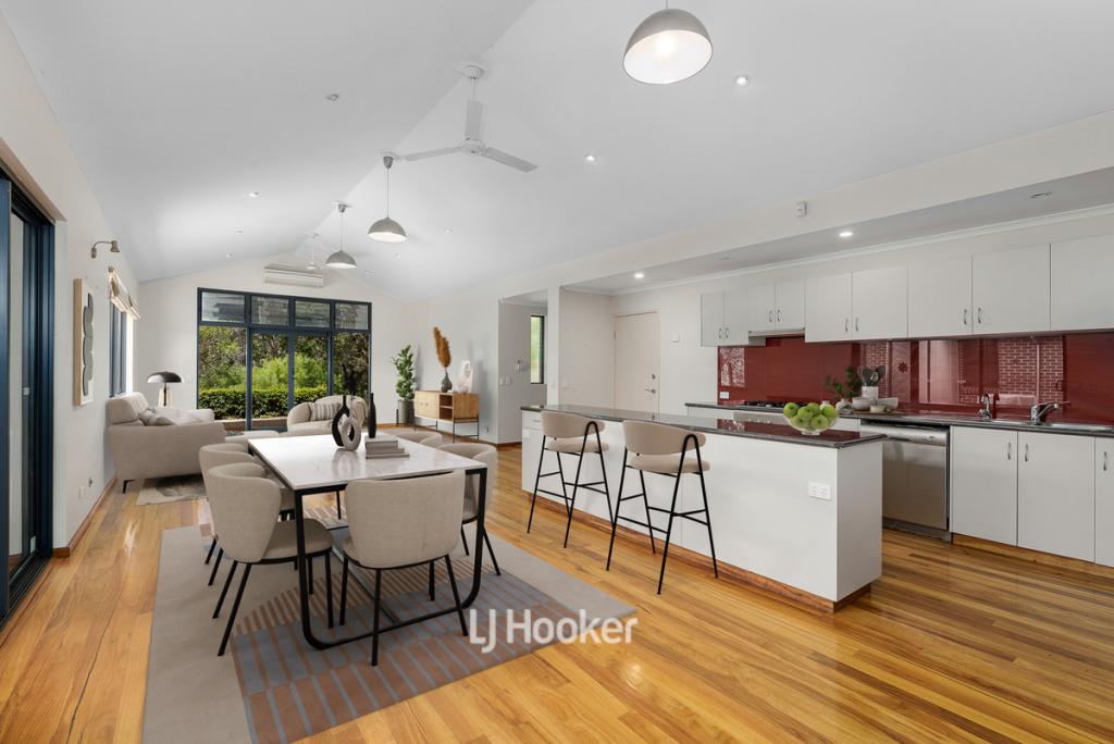 7 COEN CL, MILLBRIDGE, WA 6232