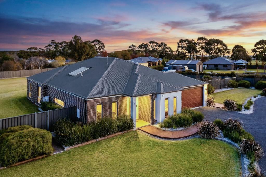 10 Counahan Dr, Wurruk, VIC 3850