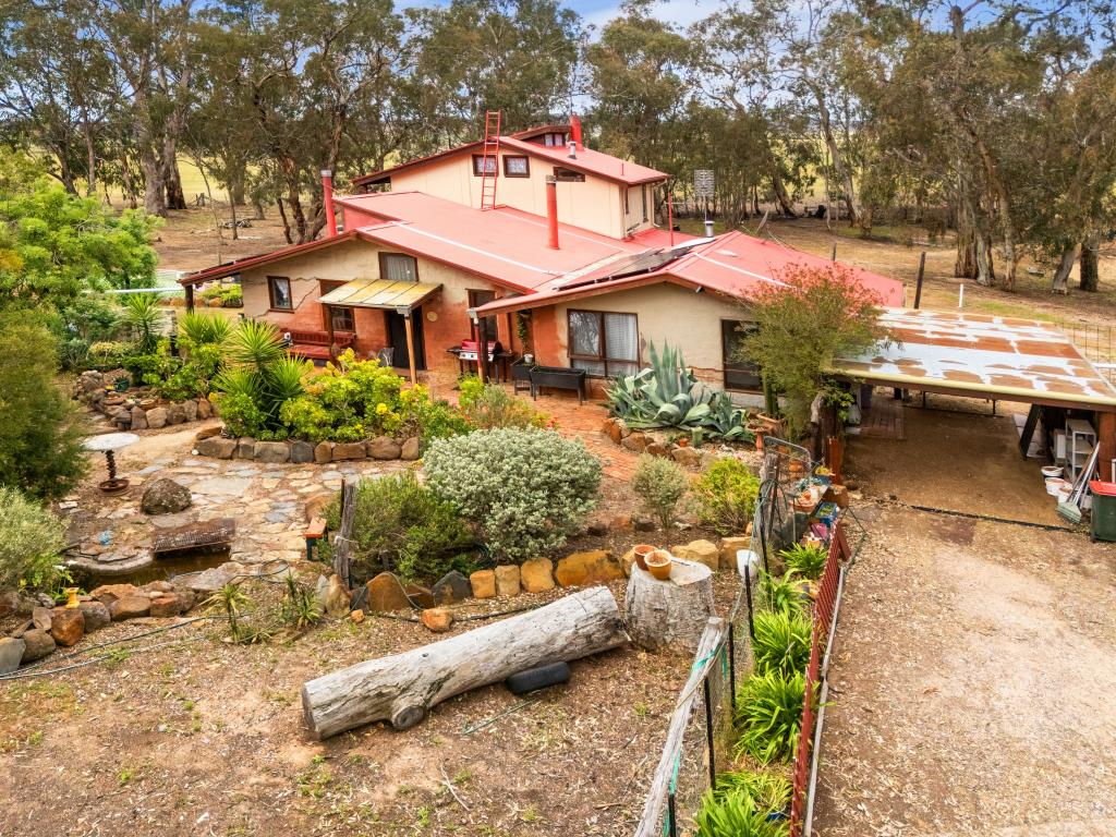 253 Box Flat Trk, Bung Bong, VIC 3465