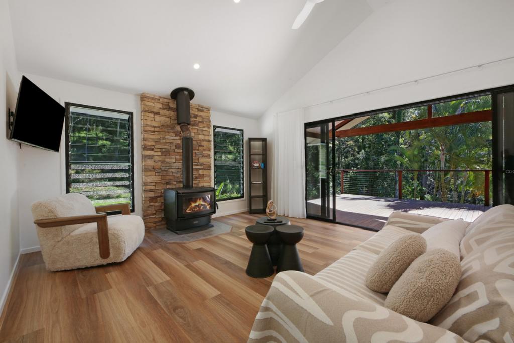19 Wattlebird Ct, Currumbin Valley, QLD 4223