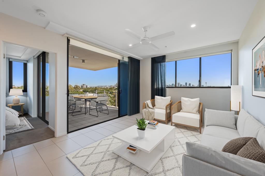 1054/123 Cavendish Rd, Coorparoo, QLD 4151