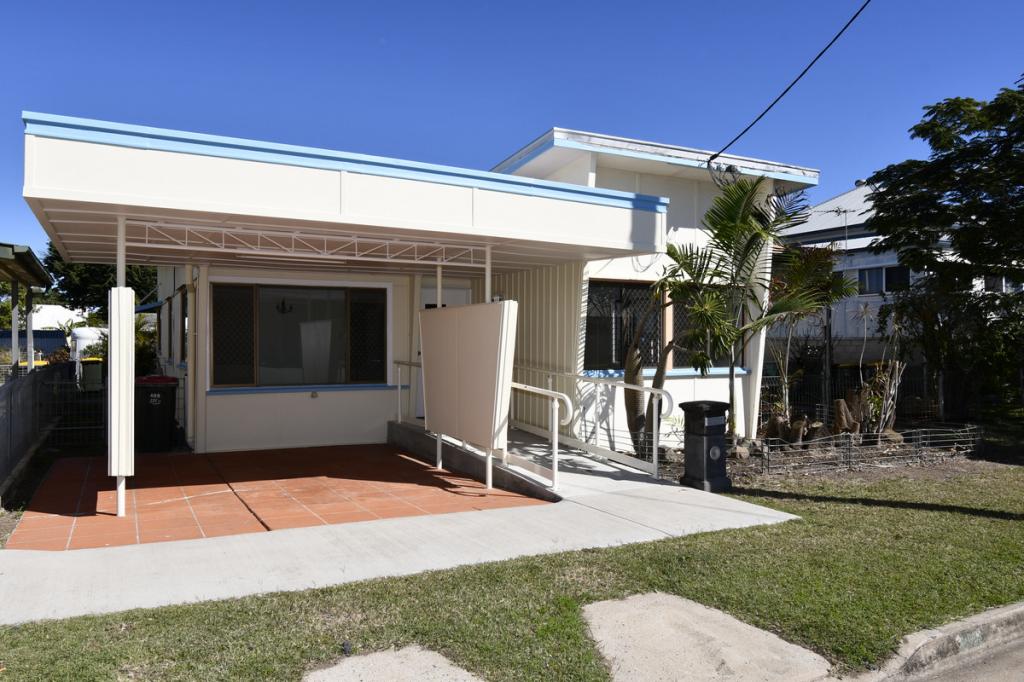 406 Campbell St, Depot Hill, QLD 4700