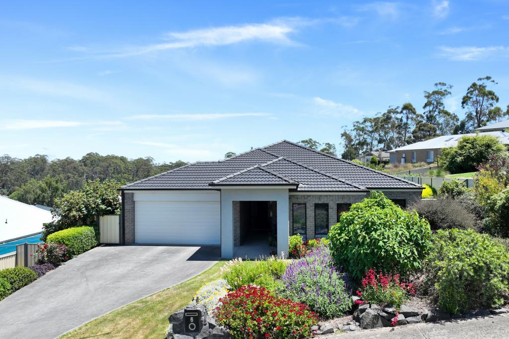 6 BUSHY PARK CT, DROUIN, VIC 3818