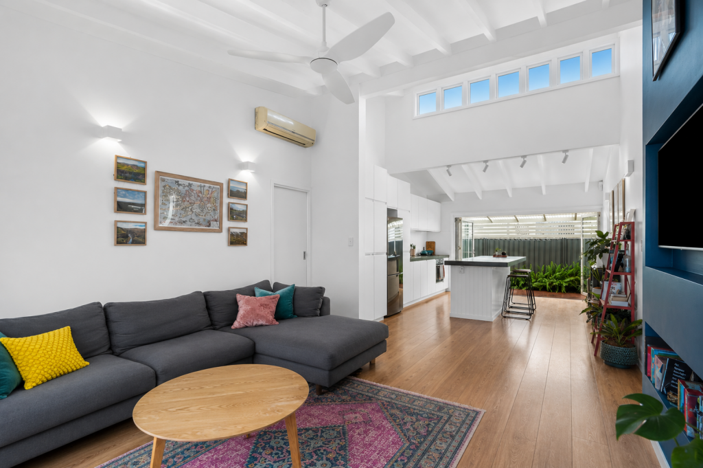 1/5 Rope Ct, Mermaid Waters, QLD 4218