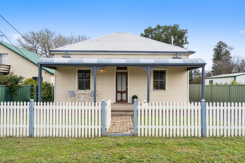 49 Guernsey St, Scone, NSW 2337