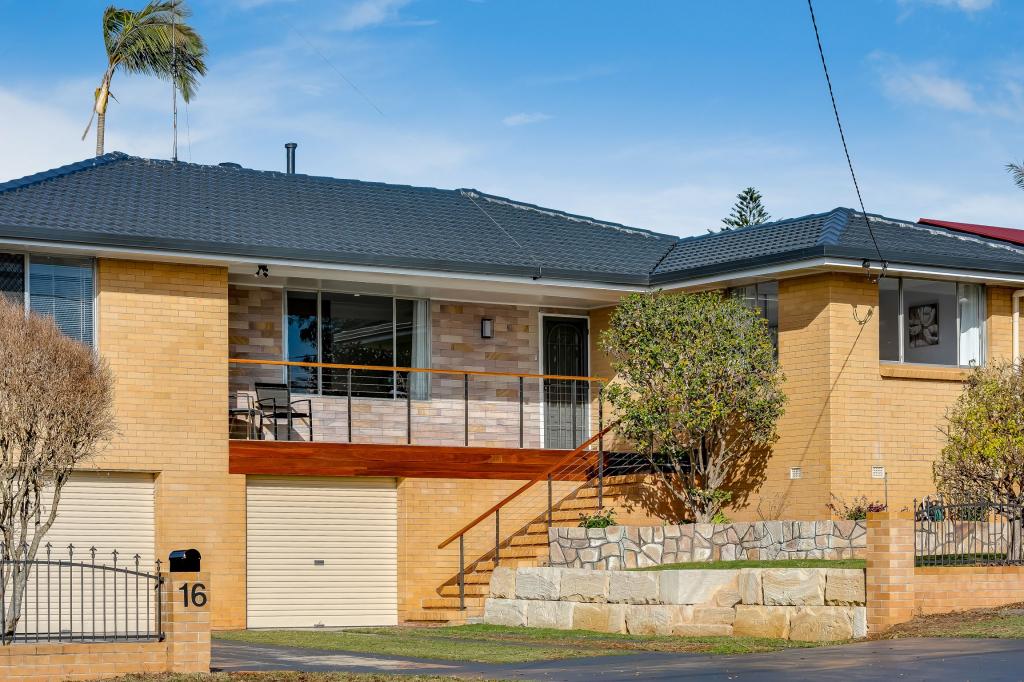 16 HUNTER ST, CENTENARY HEIGHTS, QLD 4350