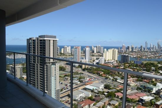 32306//9 Lawson St, Southport, QLD 4215