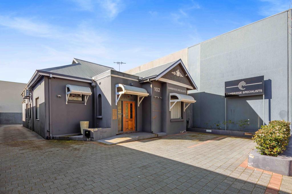 102 CAMBRIDGE ST, WEST LEEDERVILLE, WA 6007