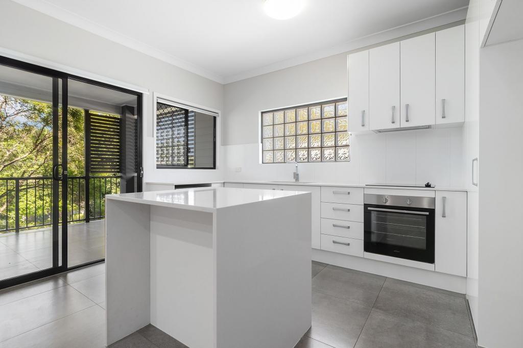 2/15a Grafton St, Windsor, QLD 4030