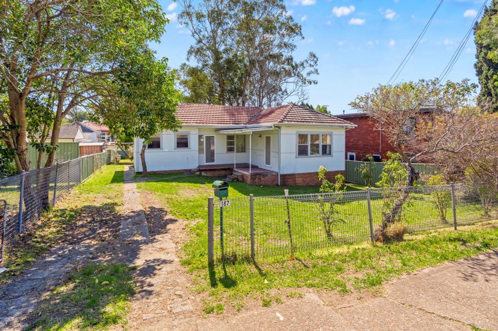 187 Wentworth Ave, Pendle Hill, NSW 2145