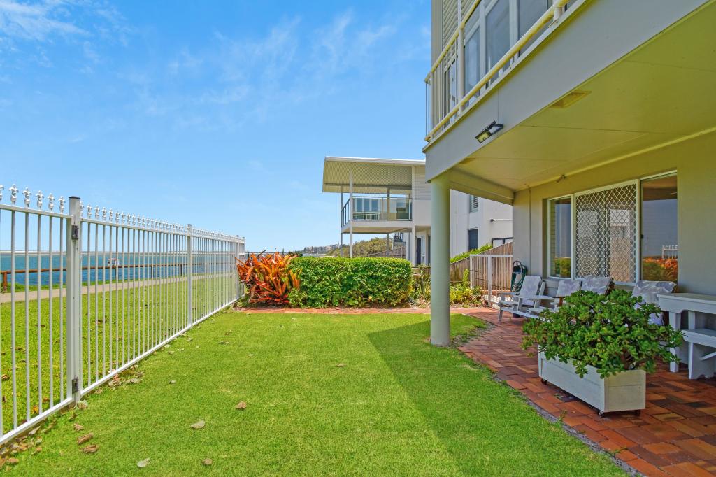 2/41 Landsborough Pde, Golden Beach, QLD 4551