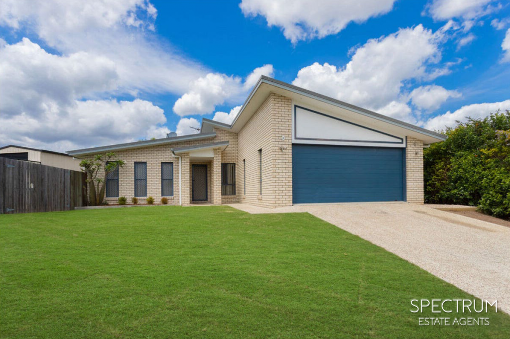 15 Hilldean Dr, Raceview, QLD 4305