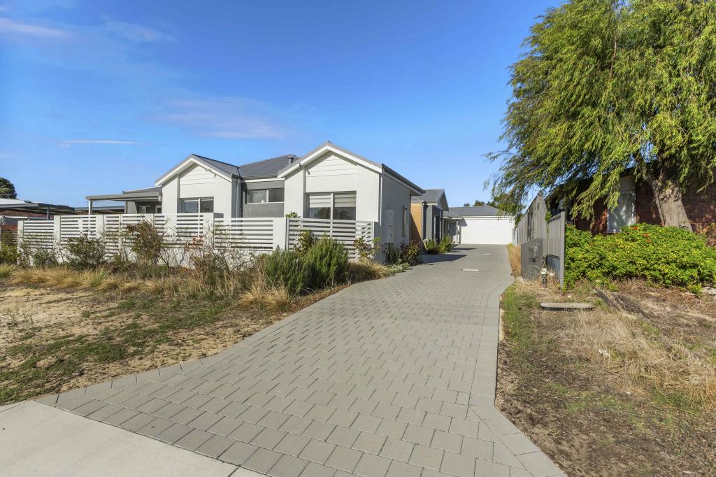 18b Mandalay Pl, Craigie, WA 6025