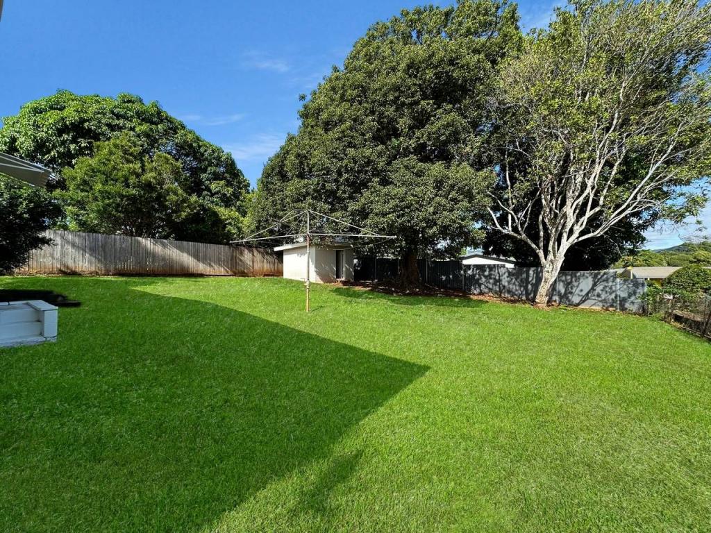17 Armstrong St, Atherton, QLD 4883