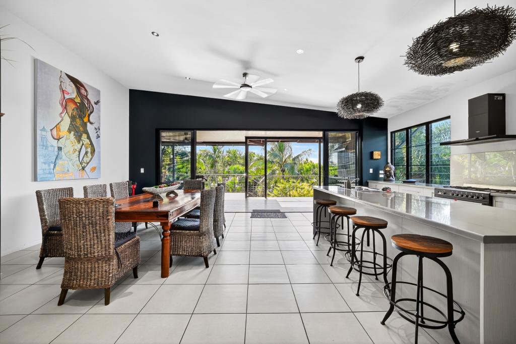 86 Gloucester Ave, Hideaway Bay, QLD 4800