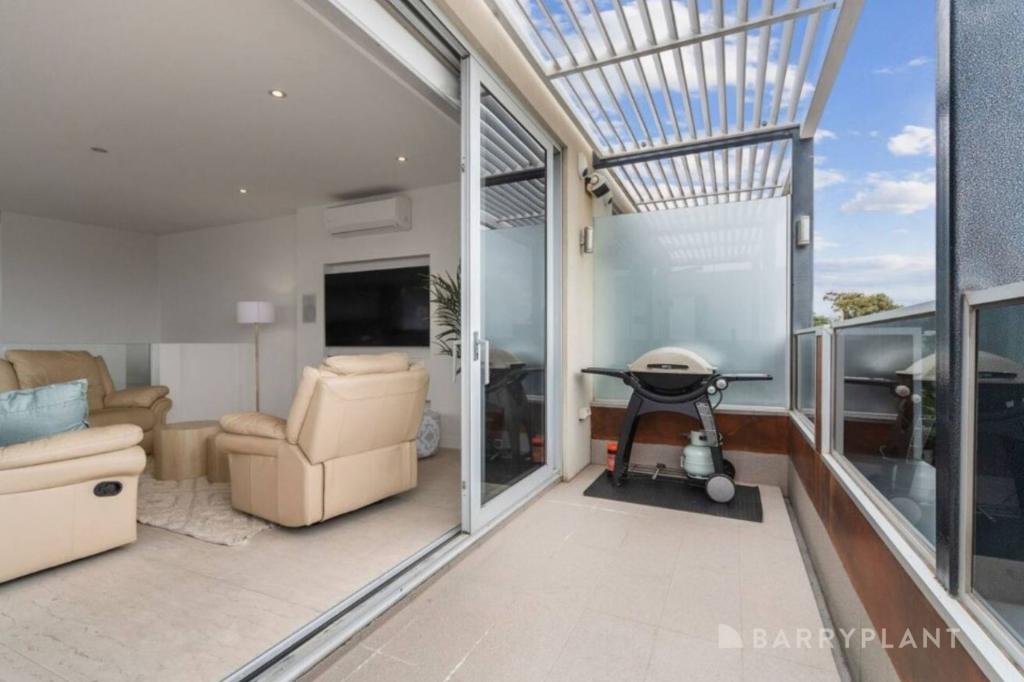 2/1 Weir St, Rye, VIC 3941