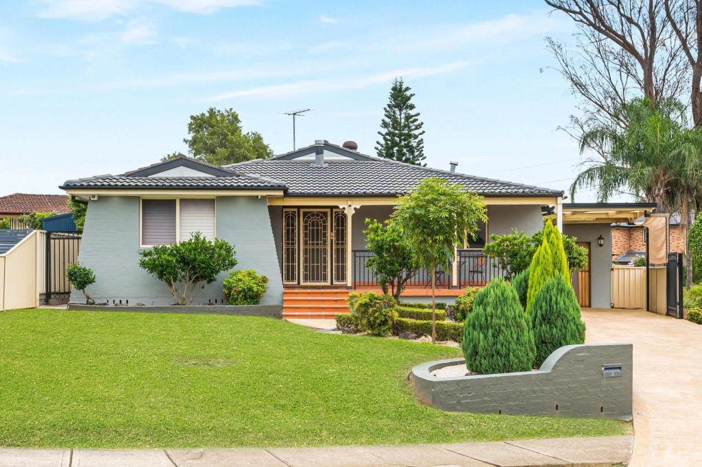 2 AMBER CL, BOSSLEY PARK, NSW 2176