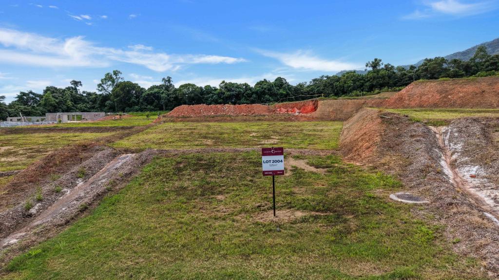 Lot 2004 Moons Cres, Bentley Park, QLD 4869
