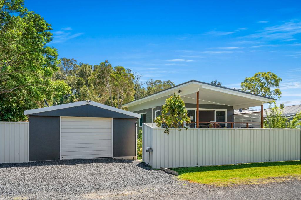 2a Ilumba Ave, Davistown, NSW 2251