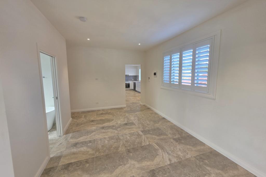 2/130 Military Rd, Guildford, NSW 2161