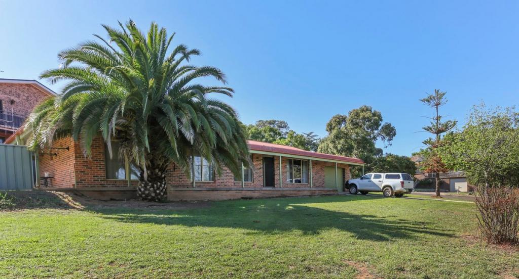 1 Berallah Pl, Cowra, NSW 2794