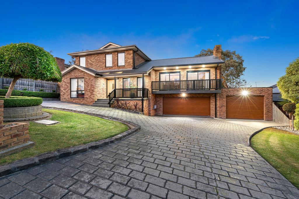 12 ESKHOLME RISE, ST HELENA, VIC 3088