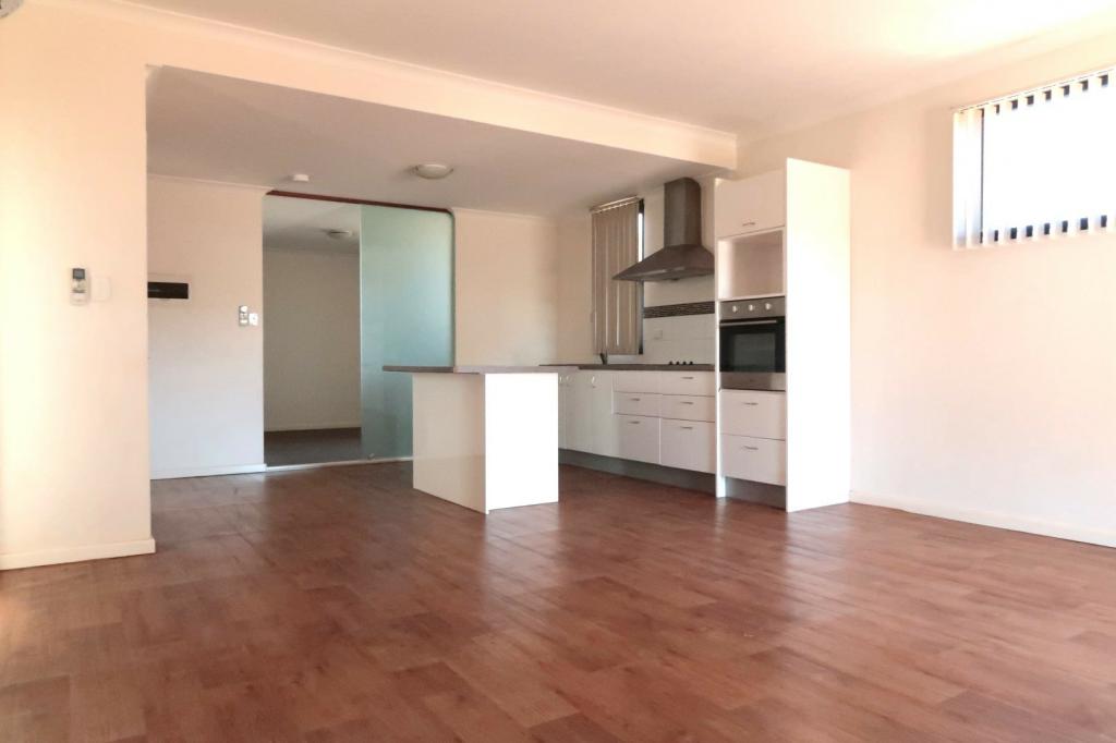 2/5 Beacon Cl, South Hedland, WA 6722