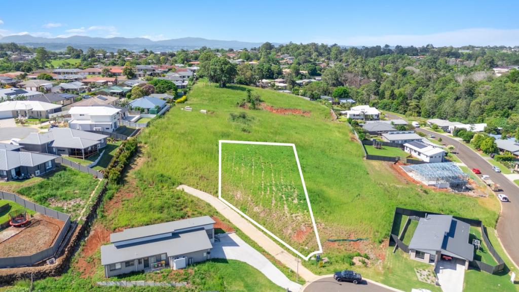 6 KESTREL CT, GOONELLABAH, NSW 2480