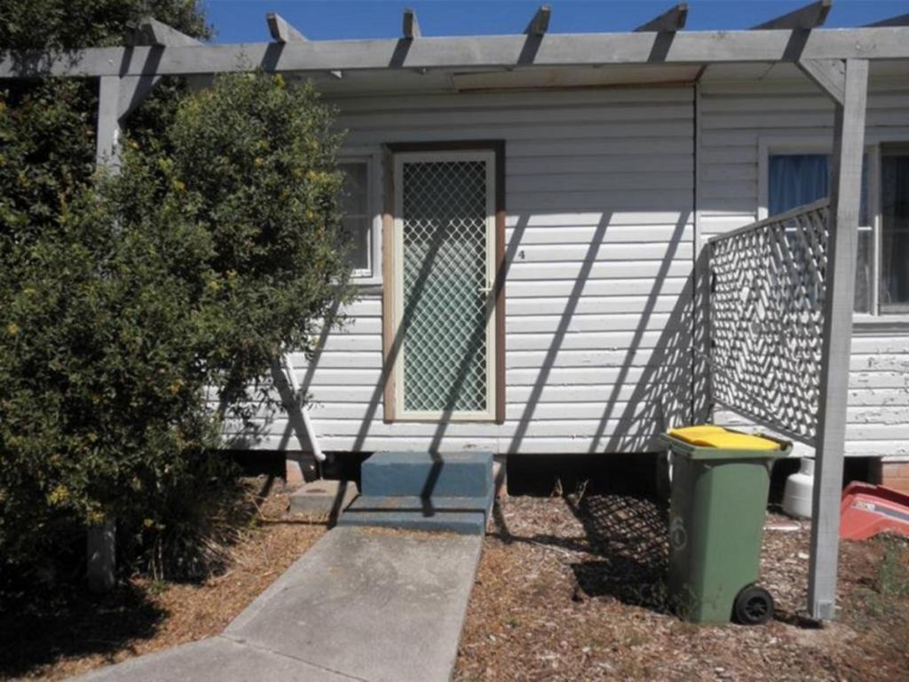 4/13-15 WENTWORTH ST, GUNNEDAH, NSW 2380